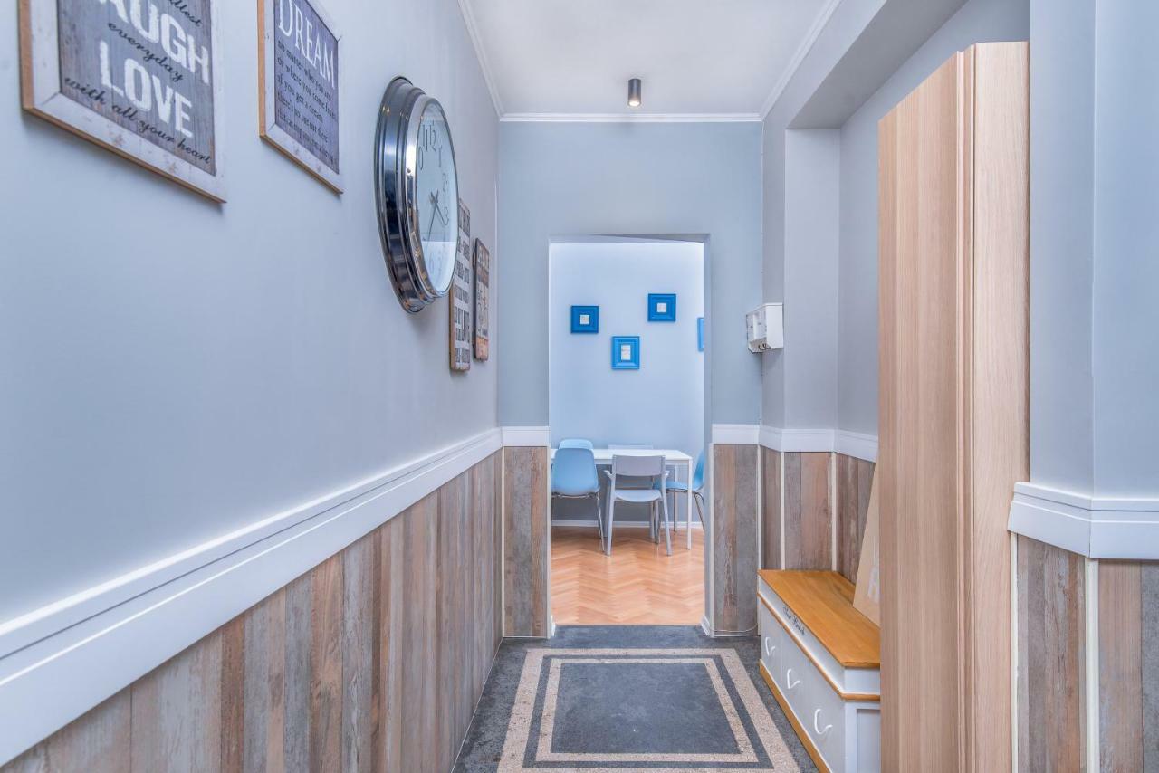 Dondukov Boulevard Two Bedroom Designer Suite Sofia Exterior photo